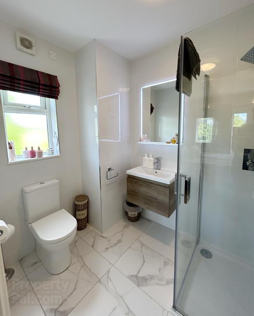 1a Dernalear Road 22 of 48