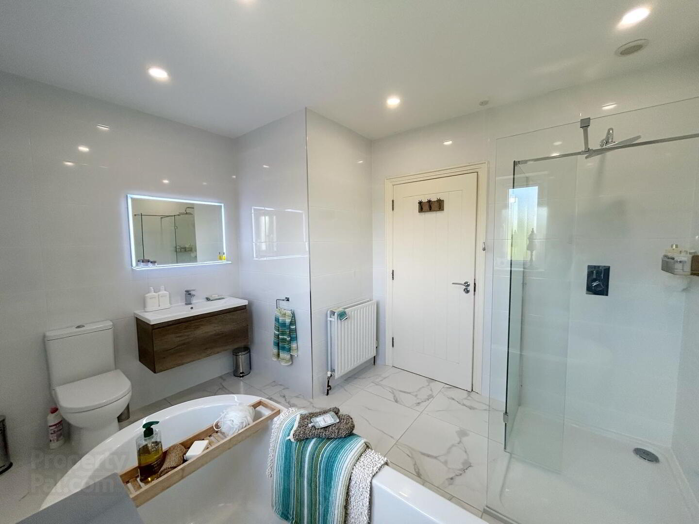 1a Dernalear Road 28 of 48
