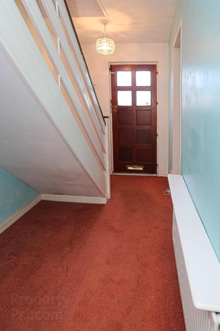 2b Ivyhill Drive 3 of 18