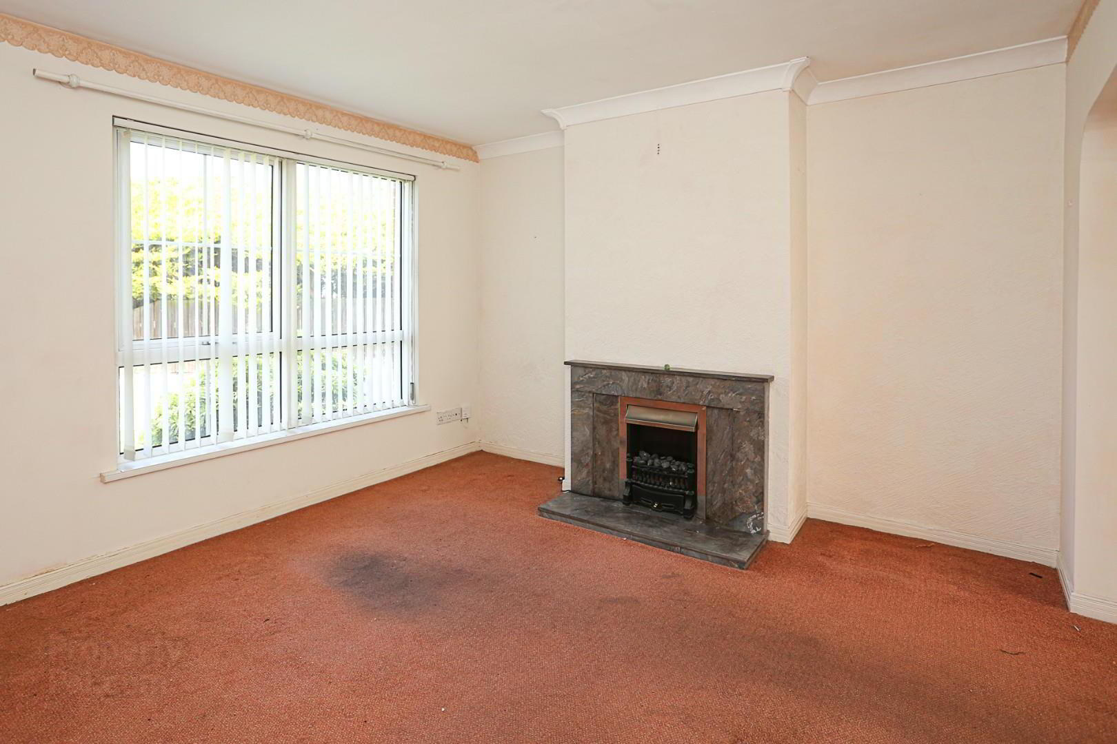 2b Ivyhill Drive 4 of 18