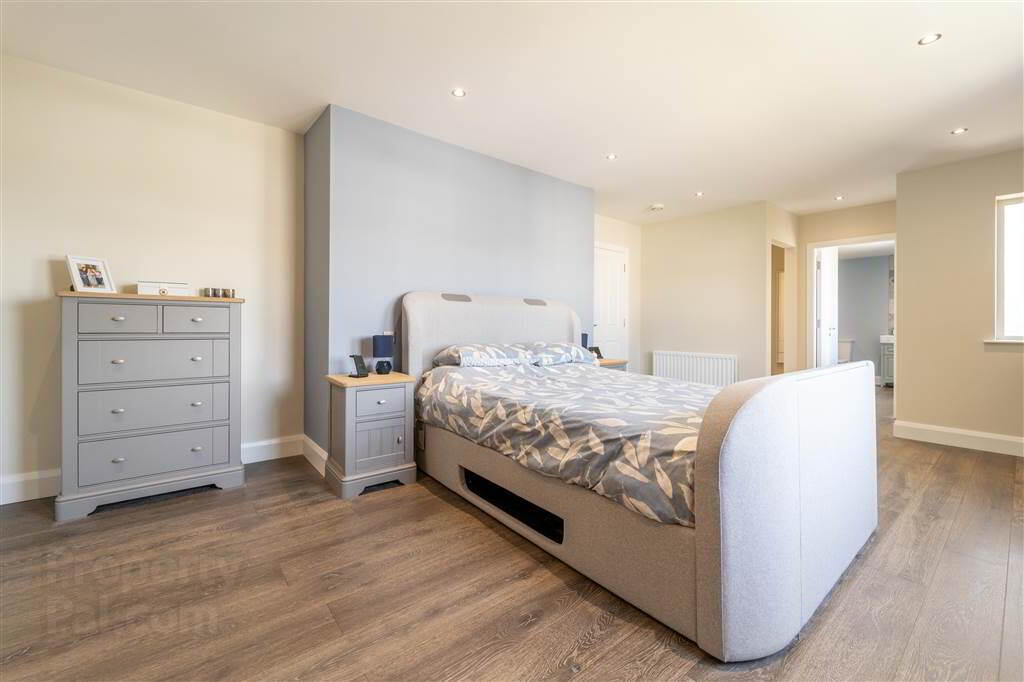 66 Clifton Road 35 of 67