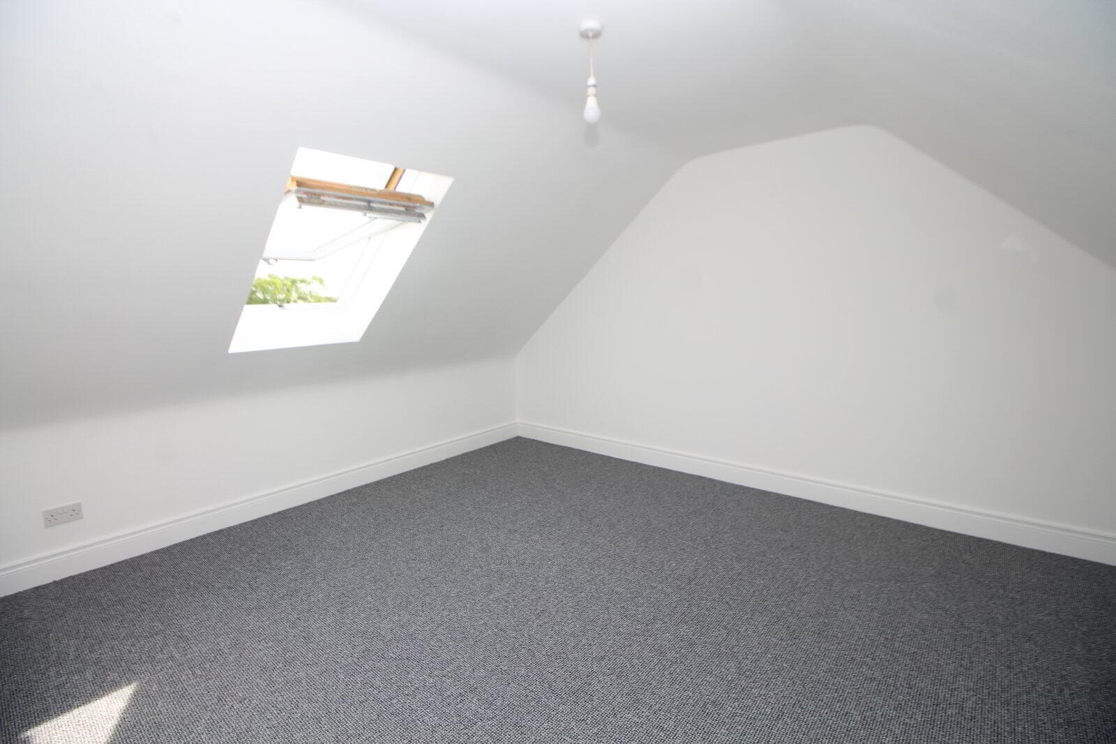 24 Glenisland Terrace 8 of 13