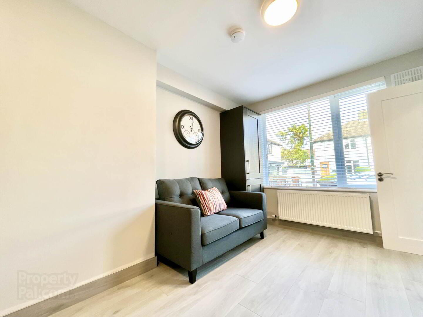 68 Seaview Avenue East 4 of 19