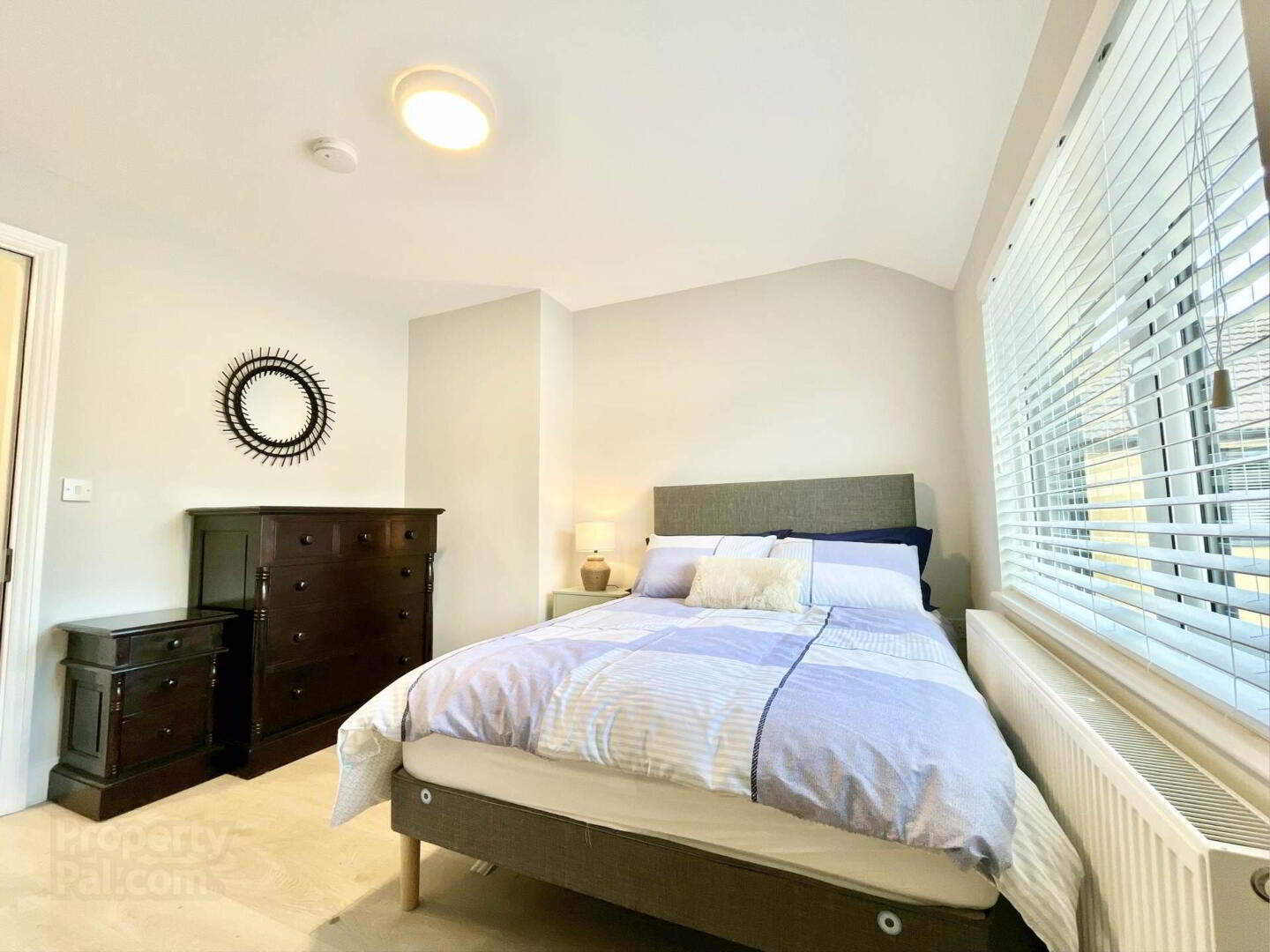 68 Seaview Avenue East 14 of 19