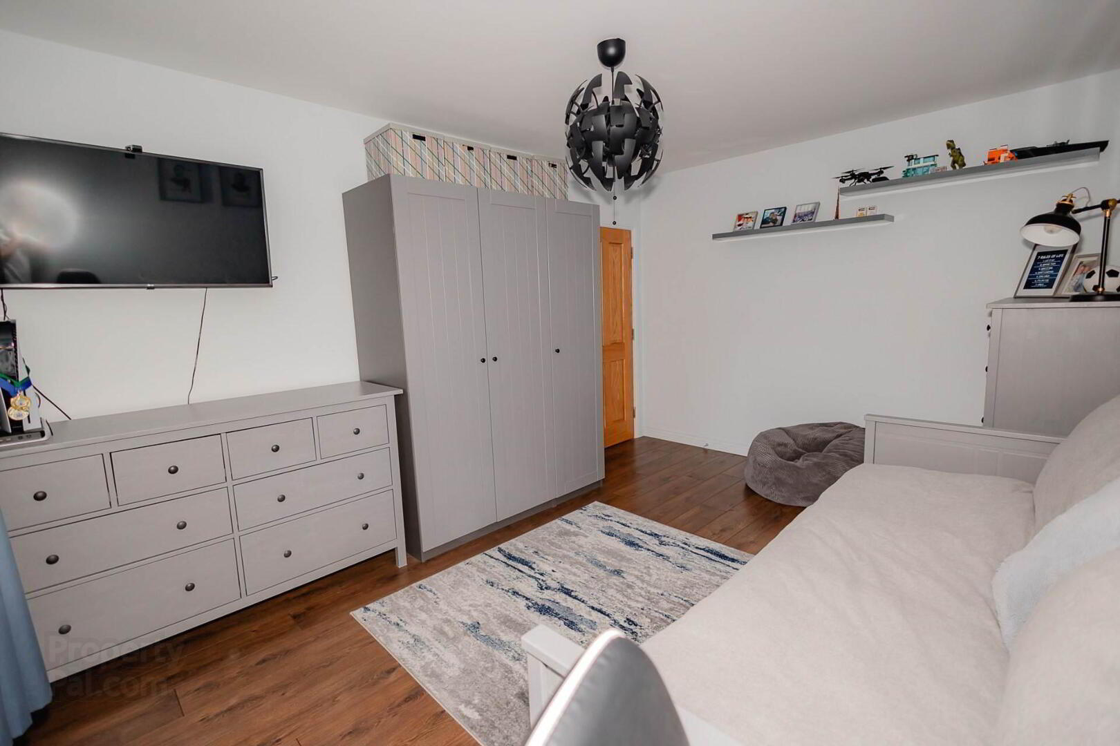 16 Carn Hill 15 of 25