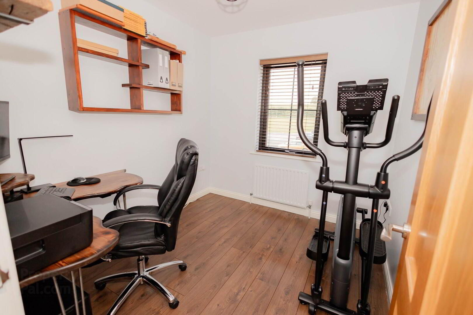 16 Carn Hill 18 of 25