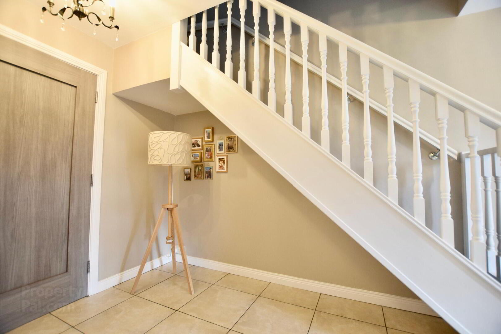 11 Ashwood Heights 5 of 38