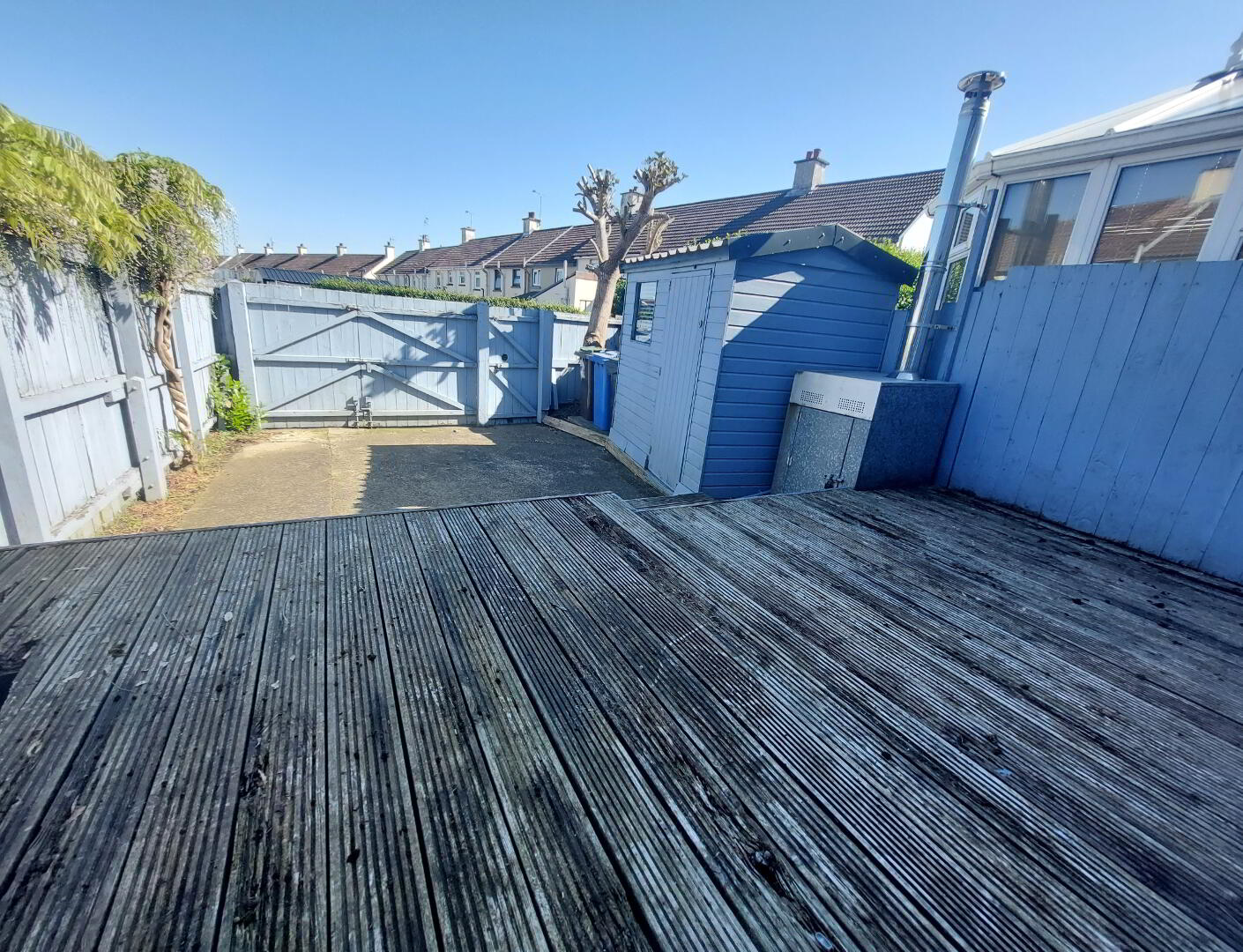 4 Dennet Gardens 11 of 12