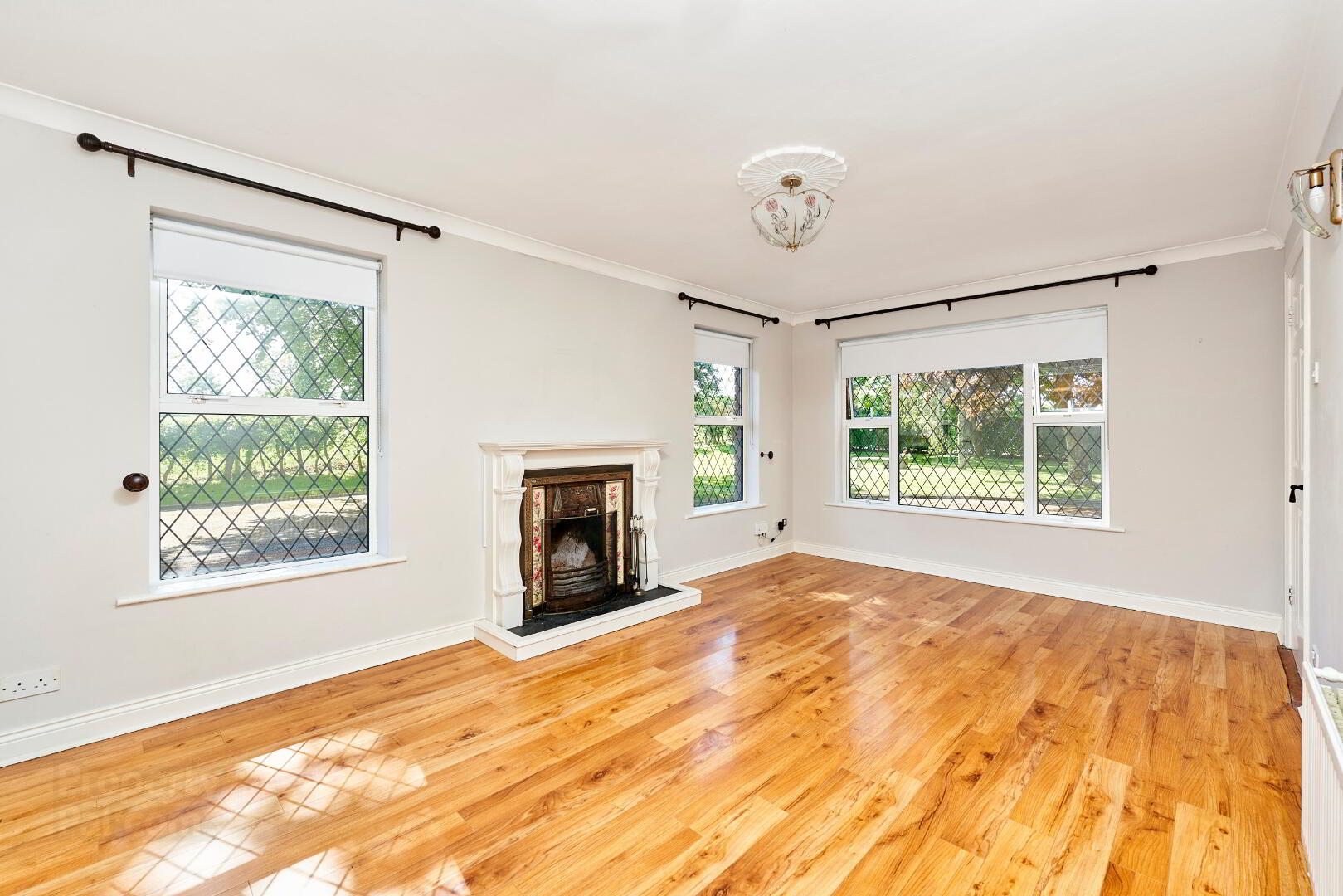 property description image