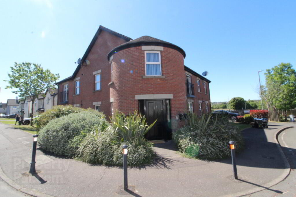 9 Sixmile Manor 1 of 26