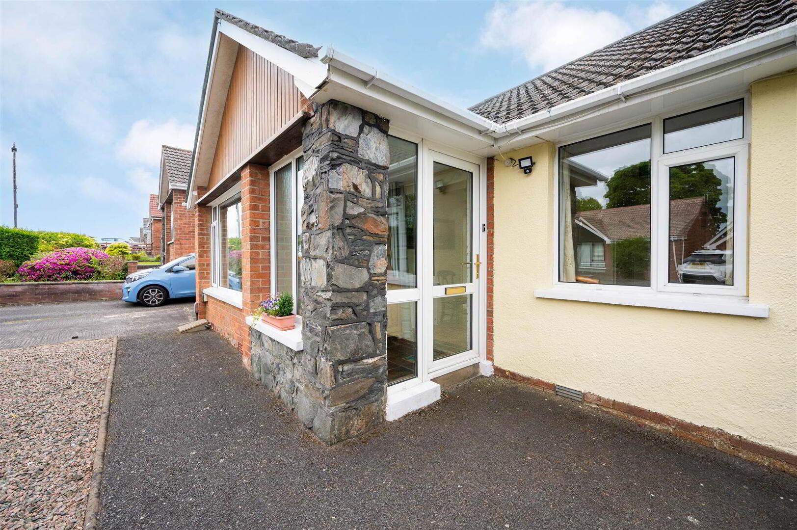 property description image
