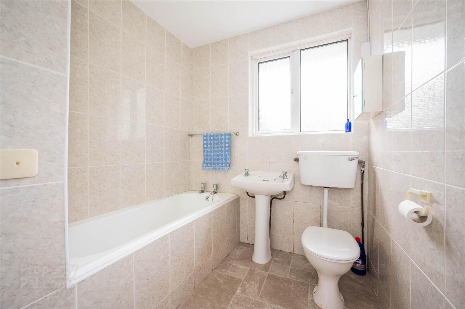 6 Gortin Drive 14 of 24