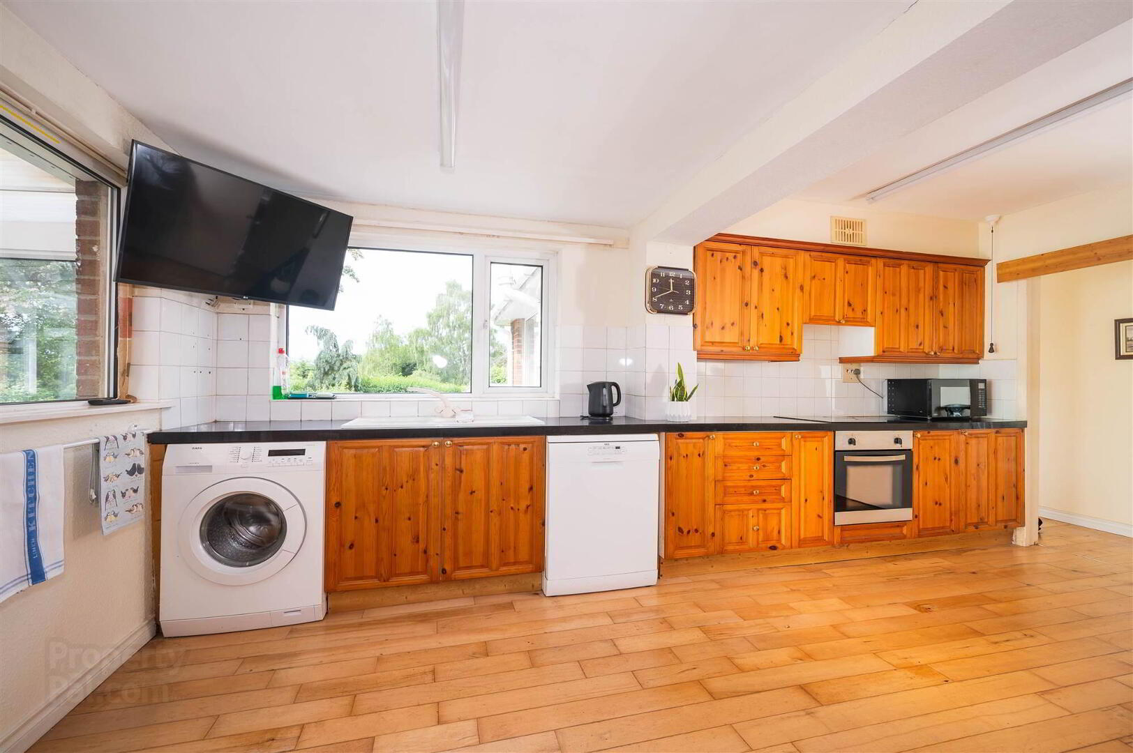 6 Gortin Drive 16 of 24