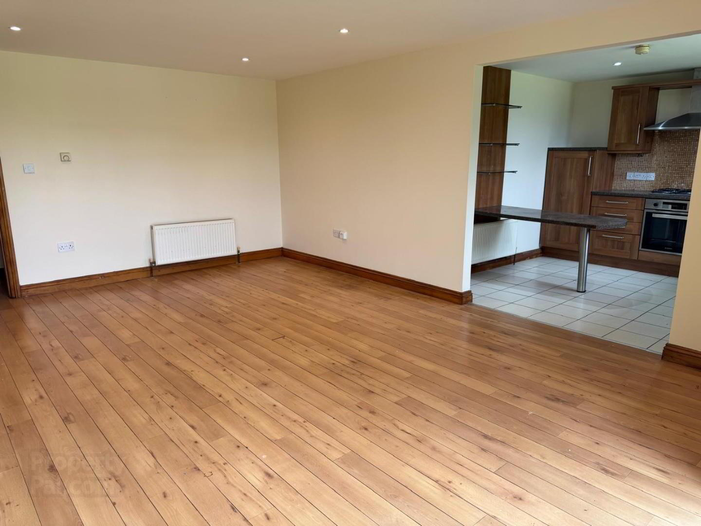 25 Silverwood Court 6 of 17