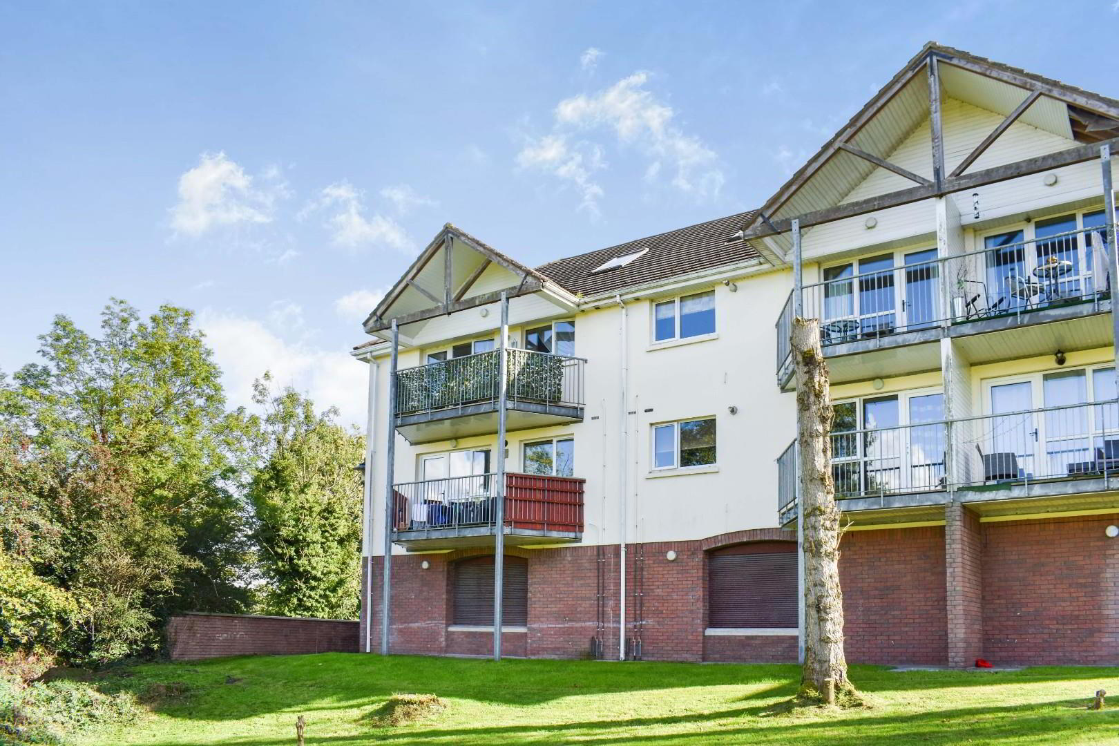 25 Silverwood Court 15 of 17