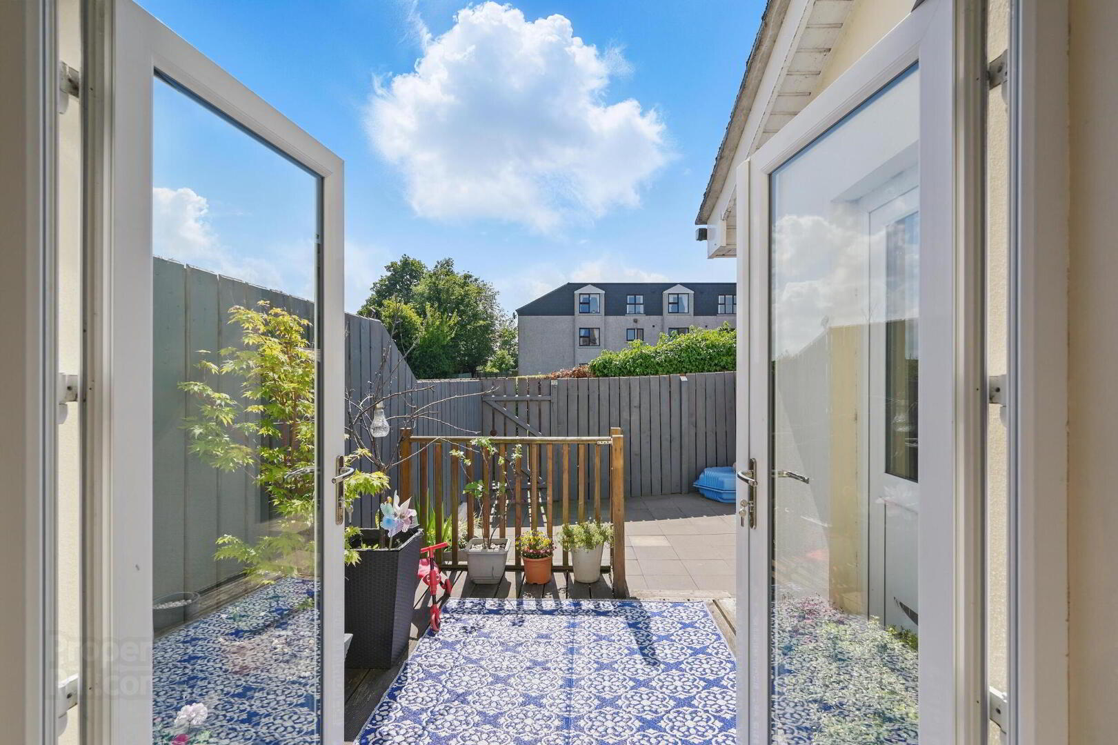 39 Loughshore Courtyard 11 of 28