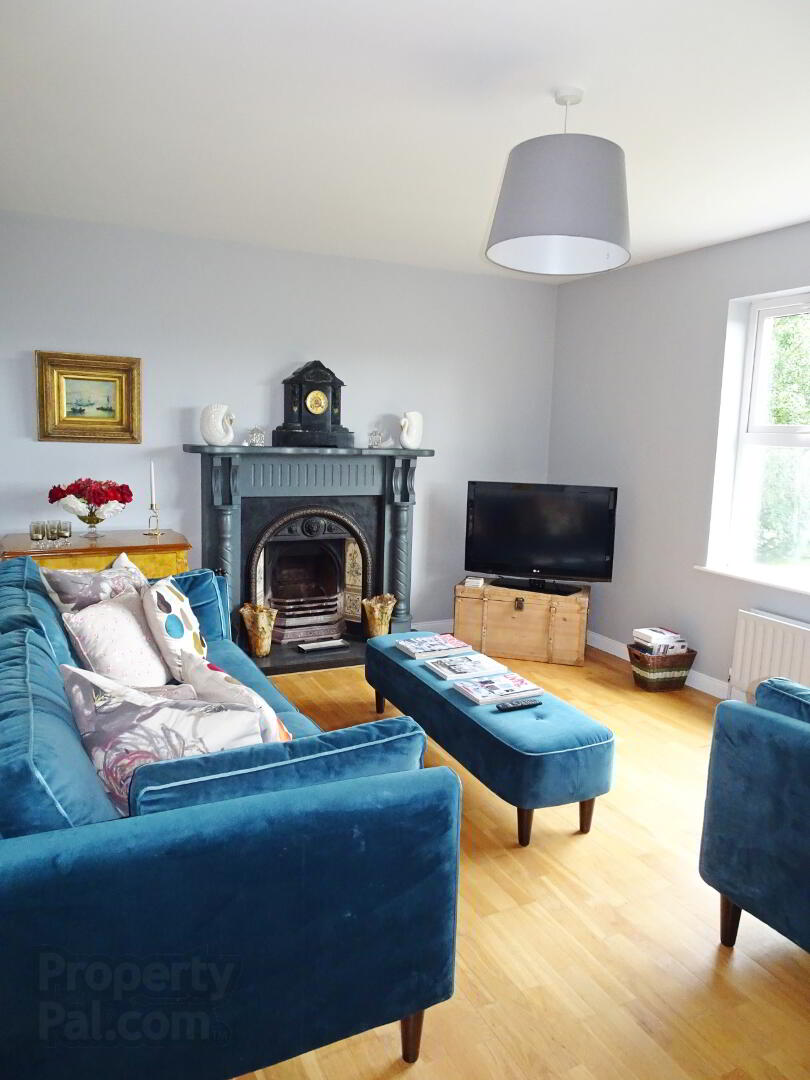 58 Mountview Drive 3 of 19