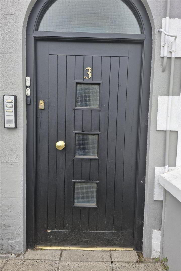 Apt 1, 3 Havelock Place 1 of 13