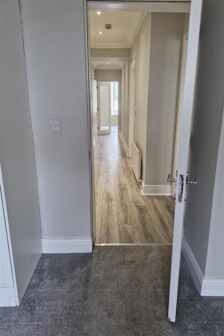 Apt 1, 3 Havelock Place 9 of 13