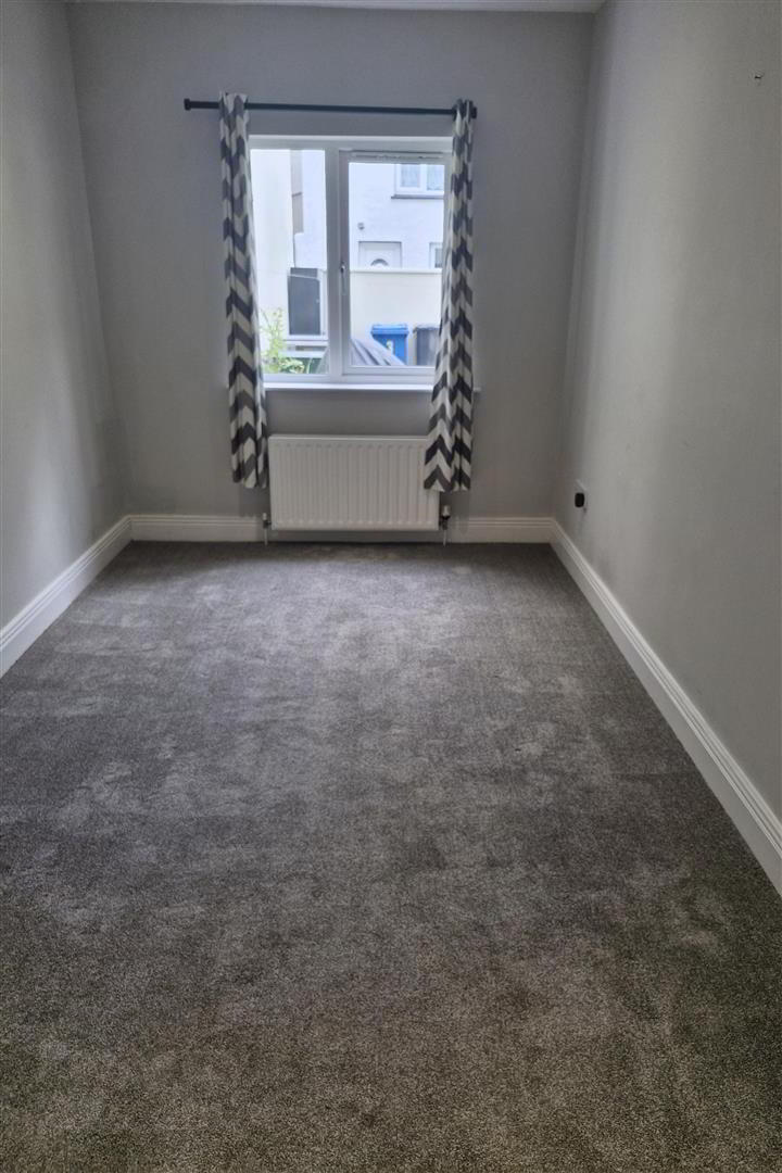 Apt 1, 3 Havelock Place 10 of 13