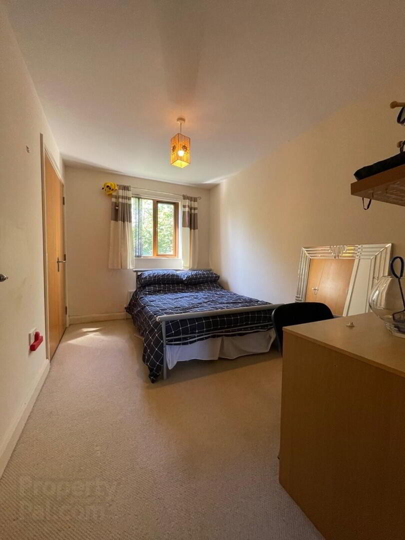 77d Heath Lodge Drive 11 of 13