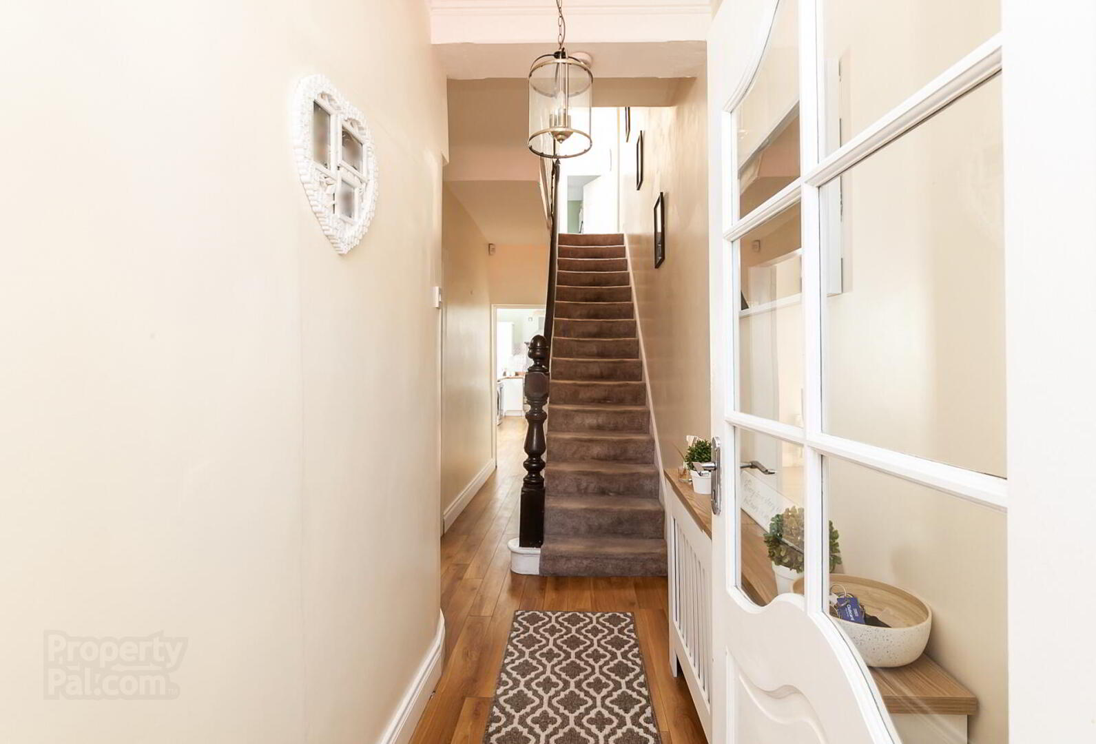 74 Willowbank Gardens 4 of 27