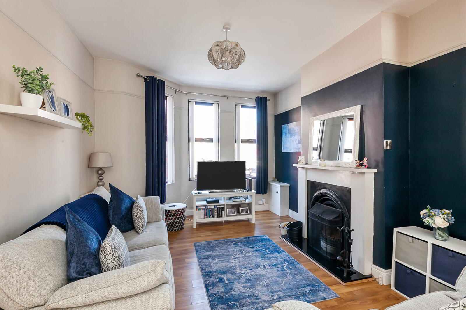 74 Willowbank Gardens 5 of 27
