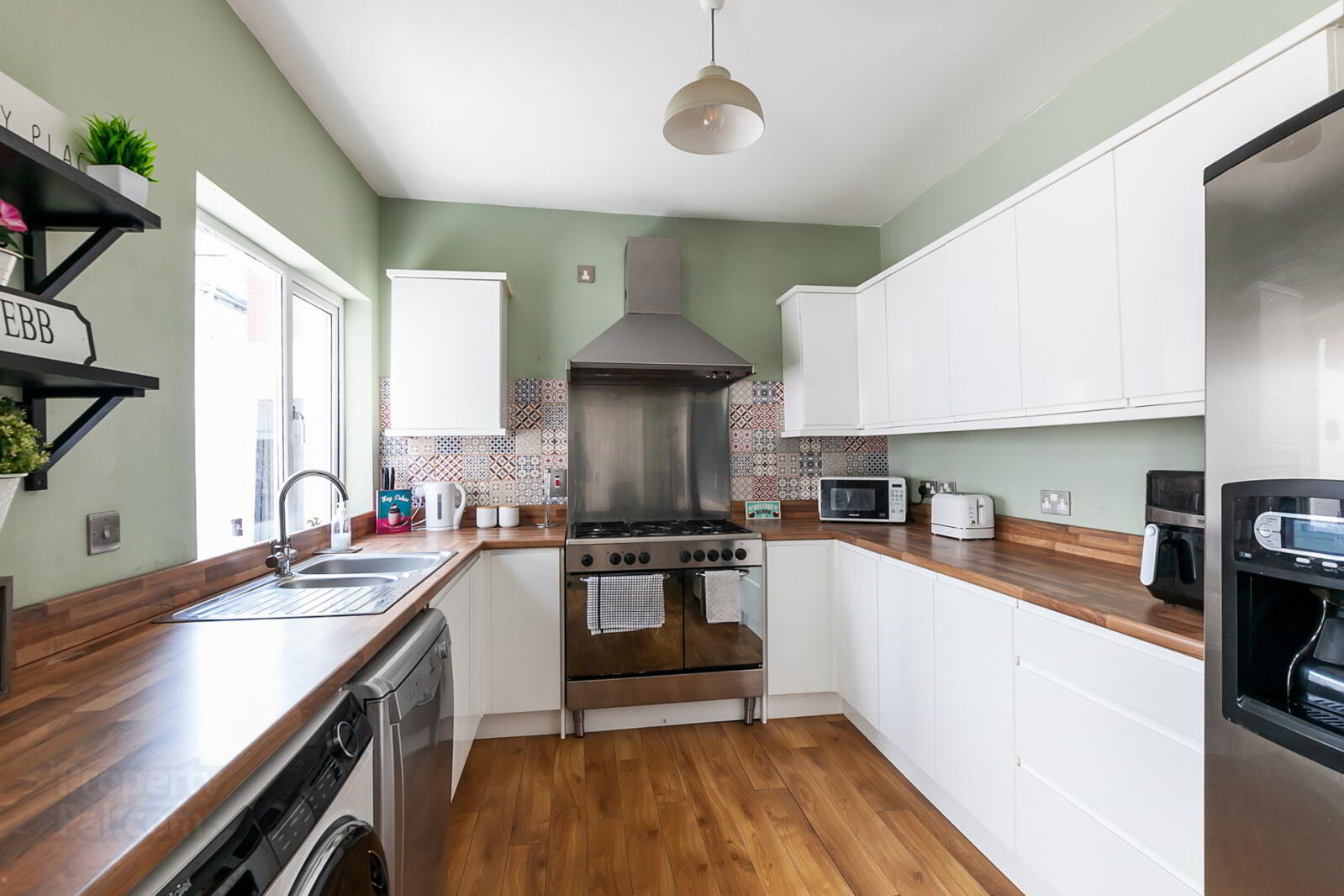 74 Willowbank Gardens 9 of 27