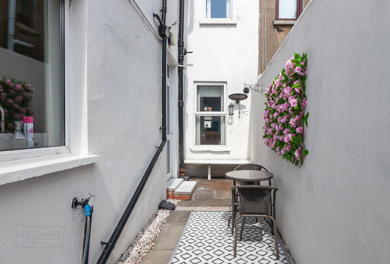 74 Willowbank Gardens 27 of 27