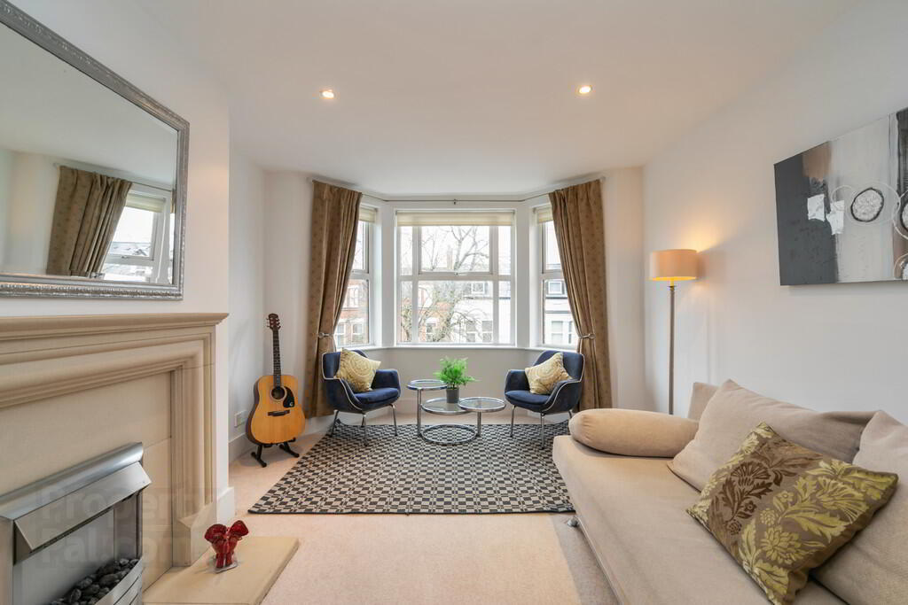 Apt 6, 36 Wellington Park 5 of 20