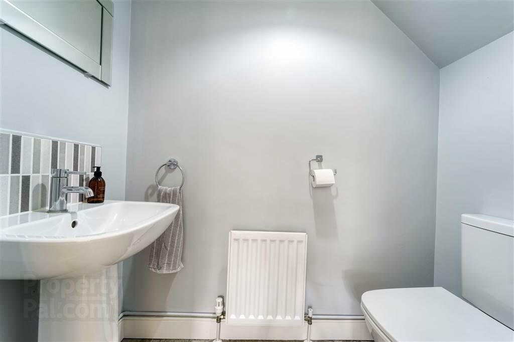 21 Ayrshire Drive 8 of 21