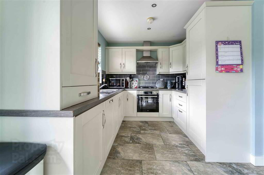 21 Ayrshire Drive 11 of 21