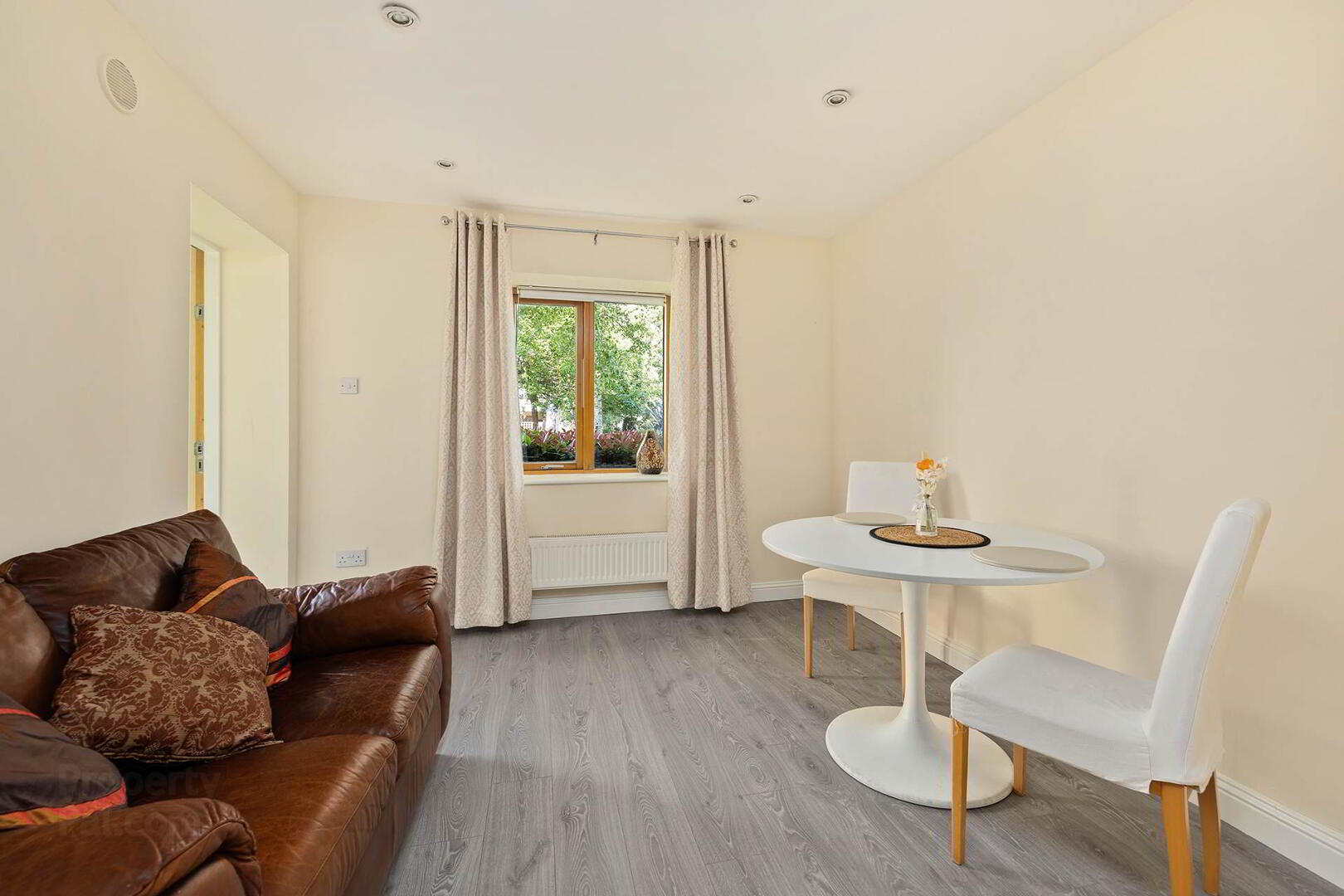 Apt 4 Rowan House, Royal Canal Court 6 of 16