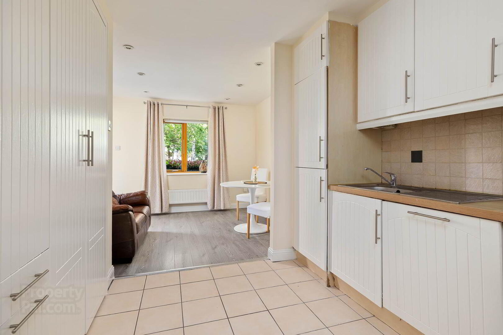 Apt 4 Rowan House, Royal Canal Court 4 of 16