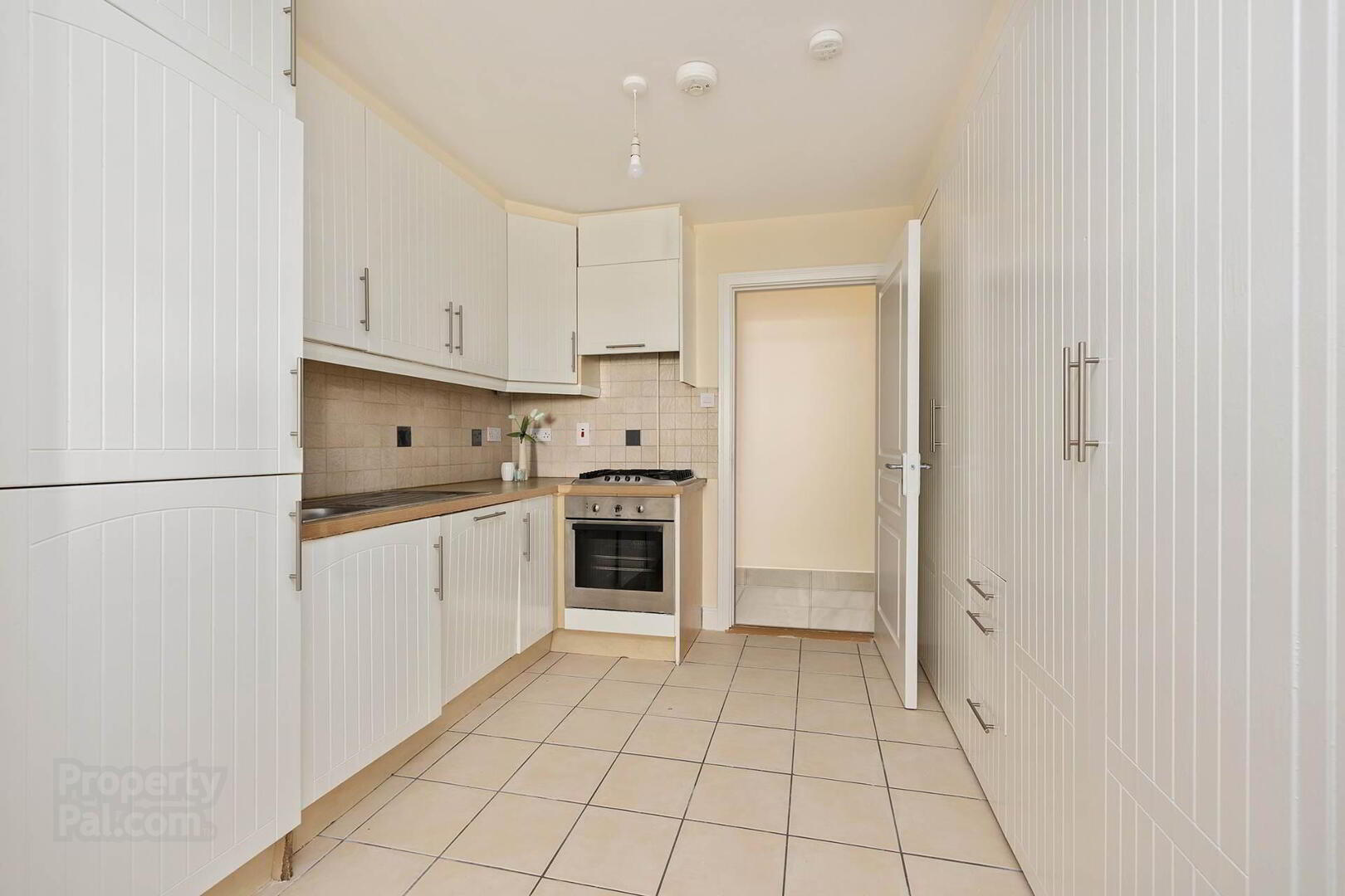 Apt 4 Rowan House, Royal Canal Court 5 of 16