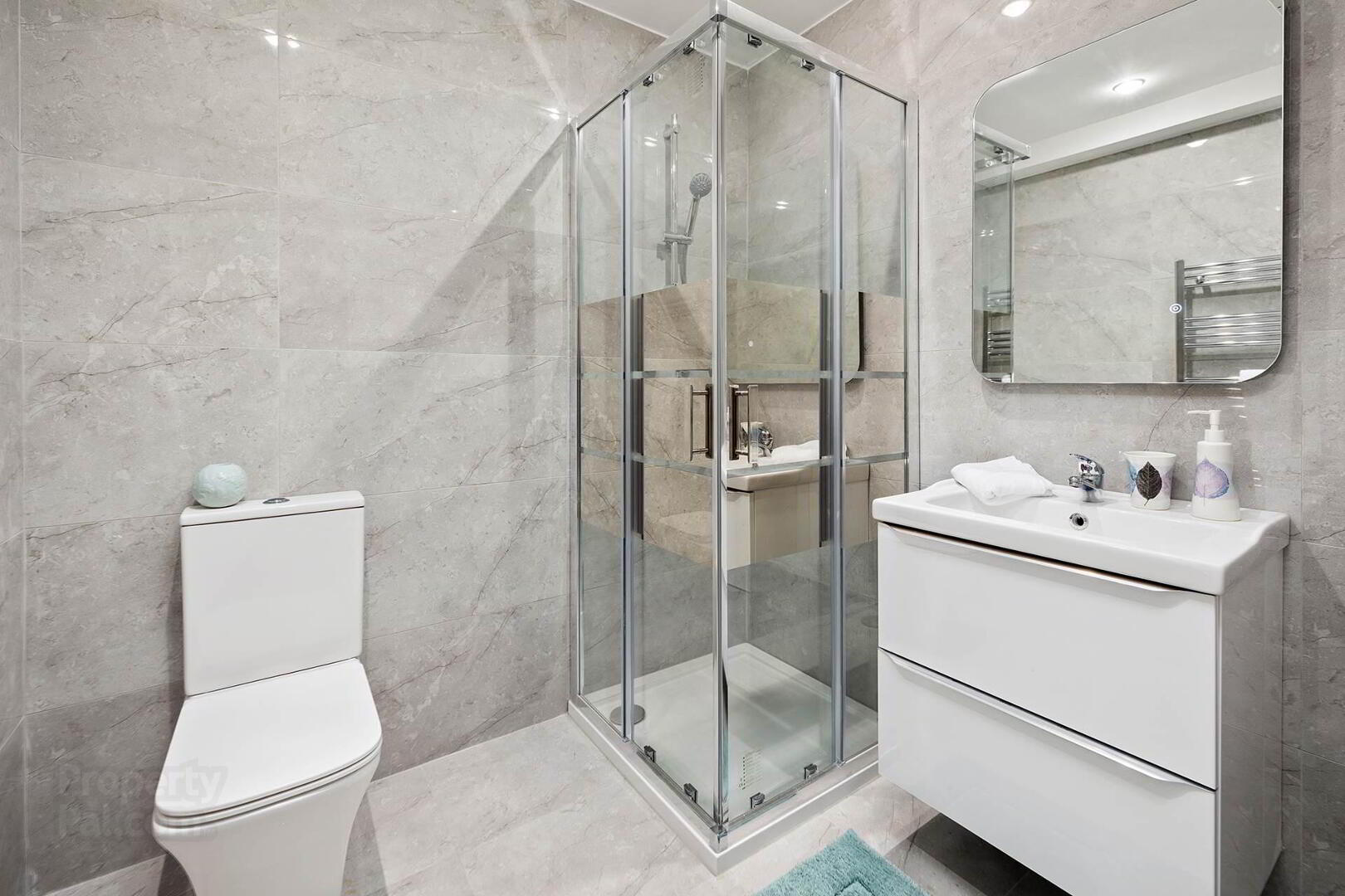 Apt 4 Rowan House, Royal Canal Court 13 of 16