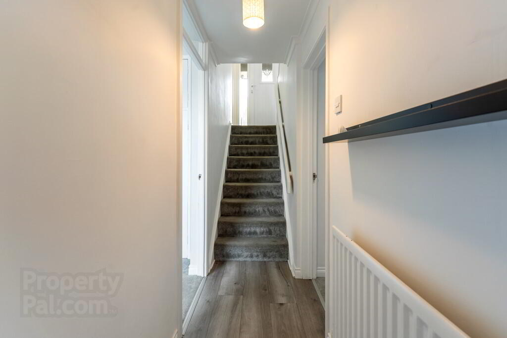 34 Culross Drive 3 of 19