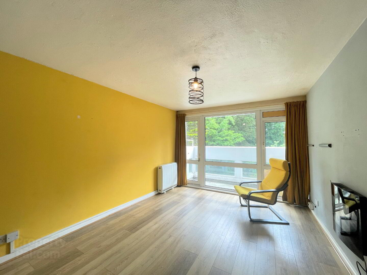 2b Riverdale House 7 of 13