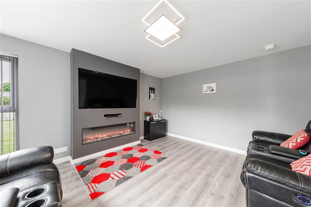 12b Glen Road 7 of 39