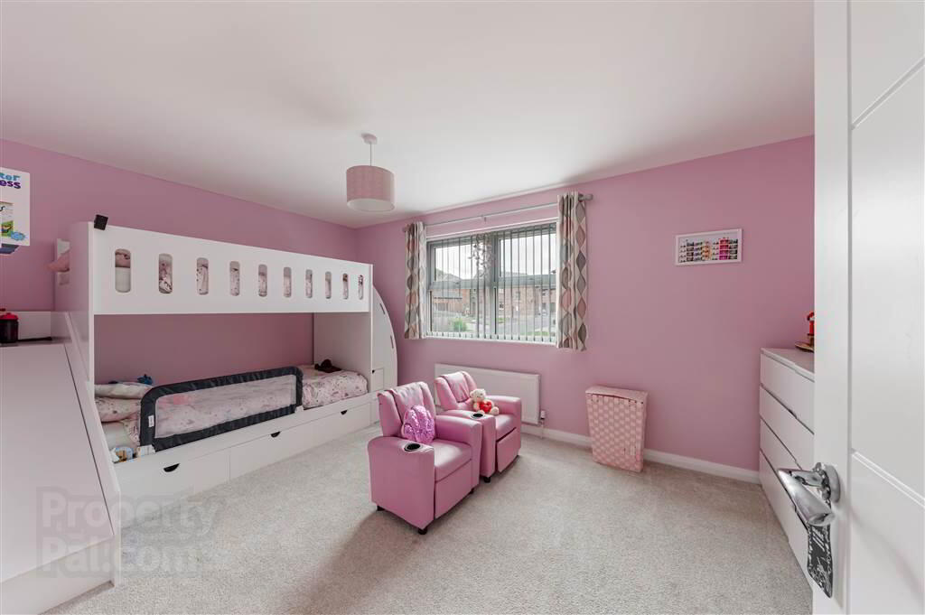 12b Glen Road 23 of 39