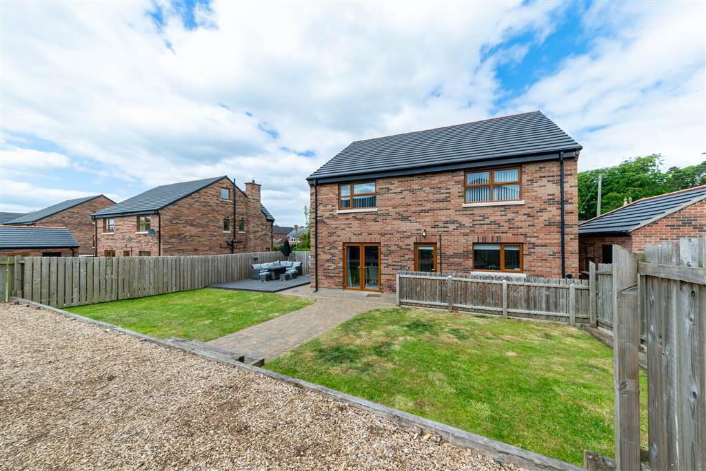 12b Glen Road 32 of 39