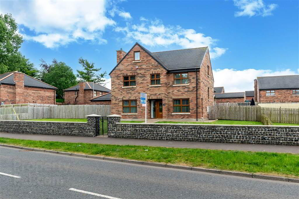12b Glen Road 1 of 39