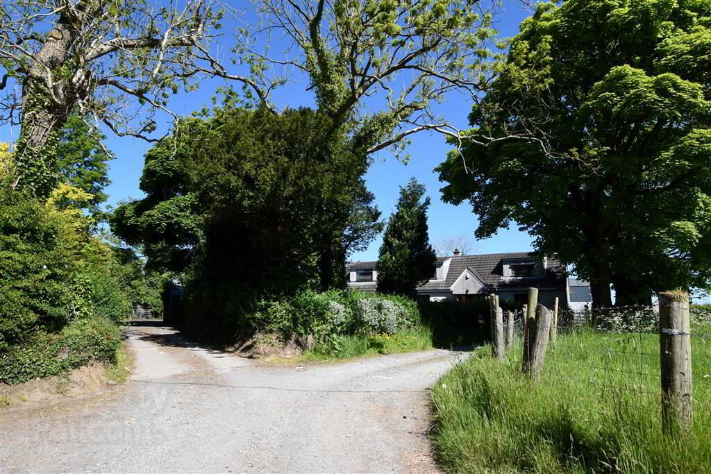 House & Over 3 Acres Of Land, 47 Tullygarvan Road 5 of 40