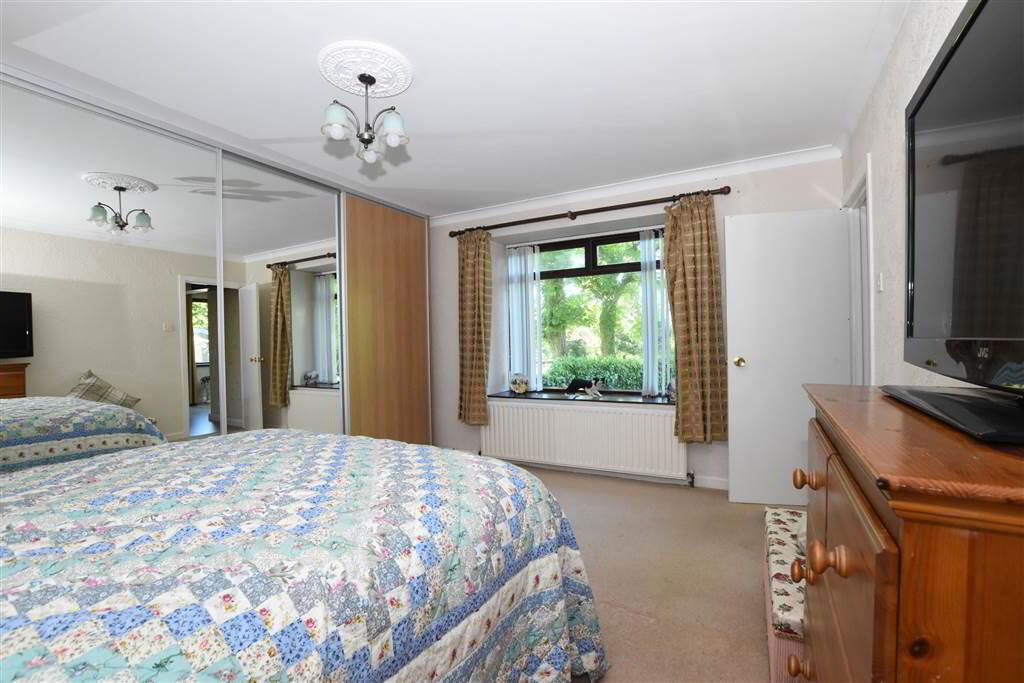 House & Over 3 Acres Of Land, 47 Tullygarvan Road 9 of 40