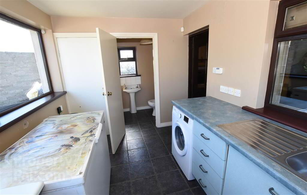 House & Over 3 Acres Of Land, 47 Tullygarvan Road 17 of 40
