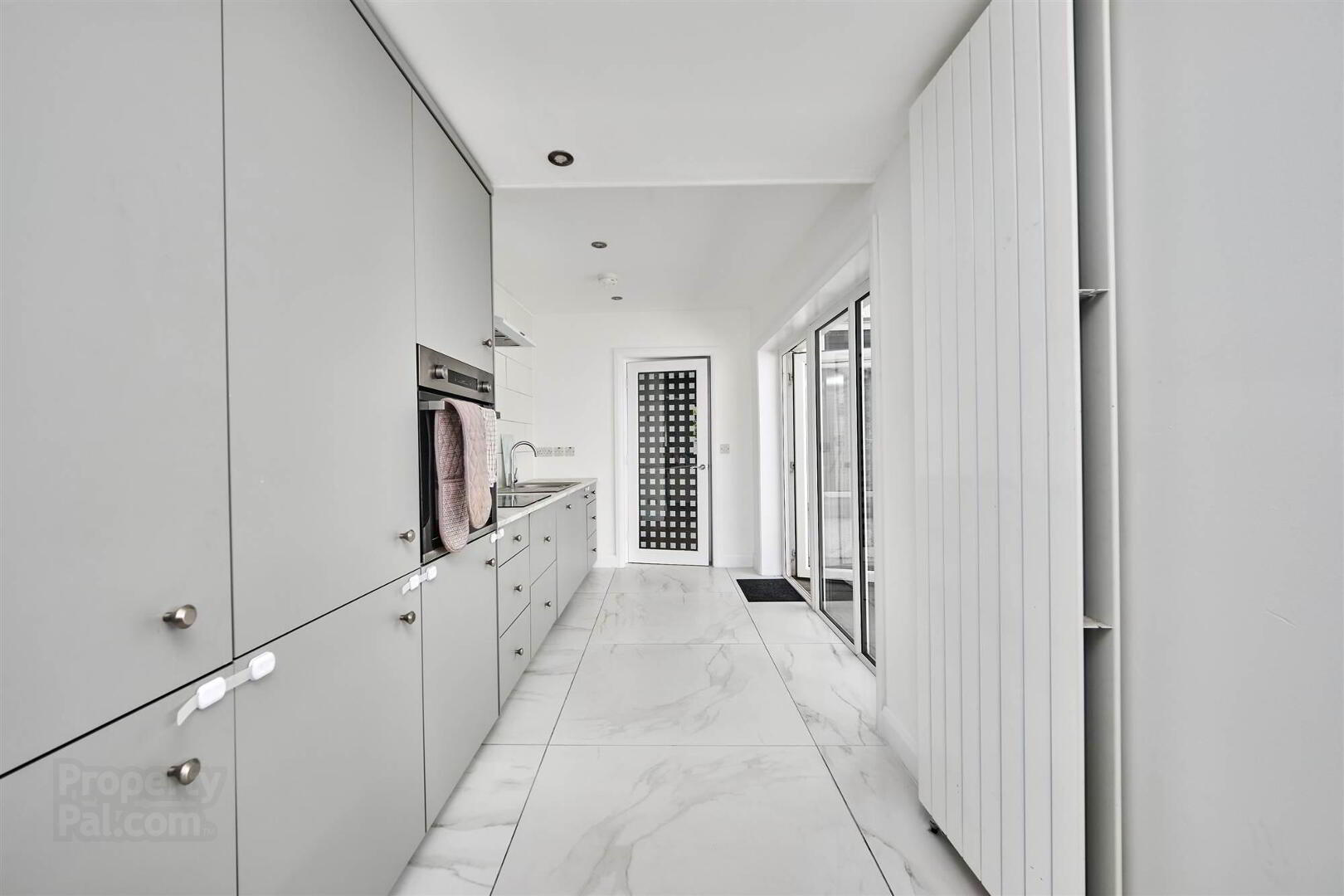 60 Nursery Avenue 9 of 23