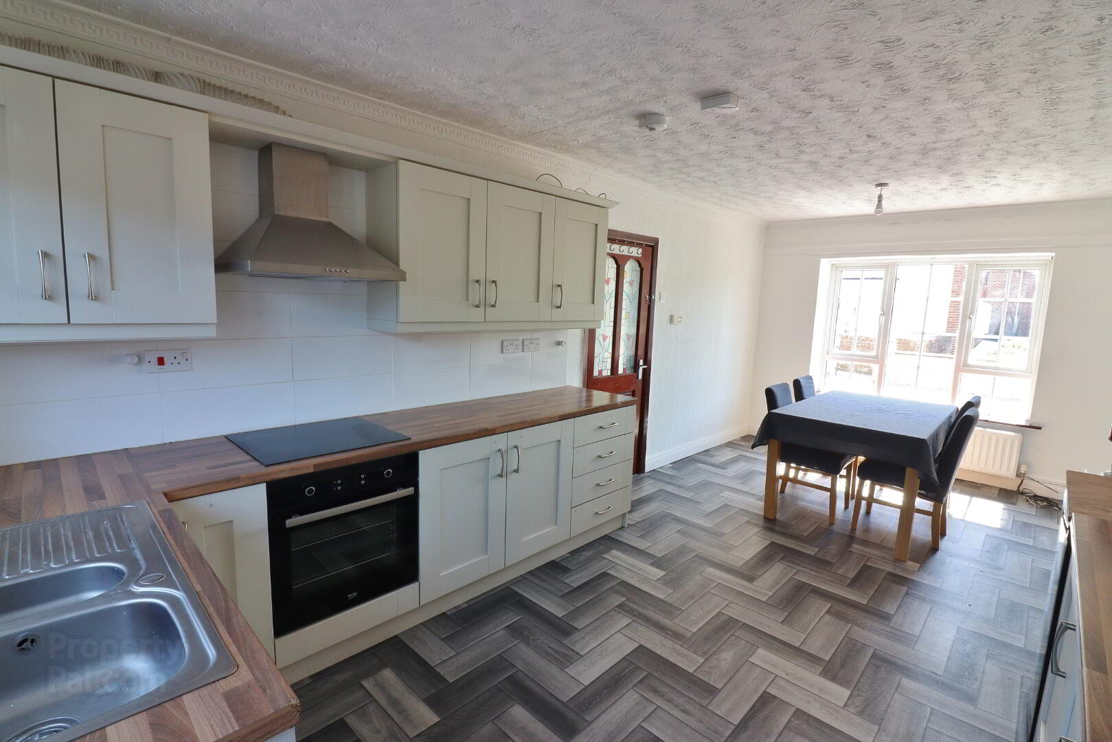 39 Killough Gardens 6 of 16