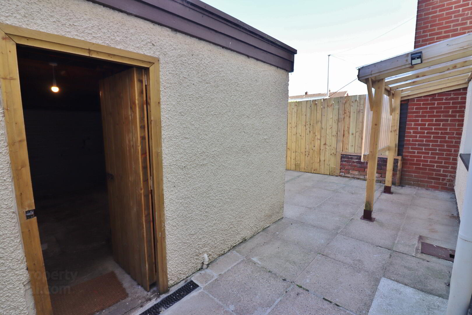 39 Killough Gardens 14 of 16