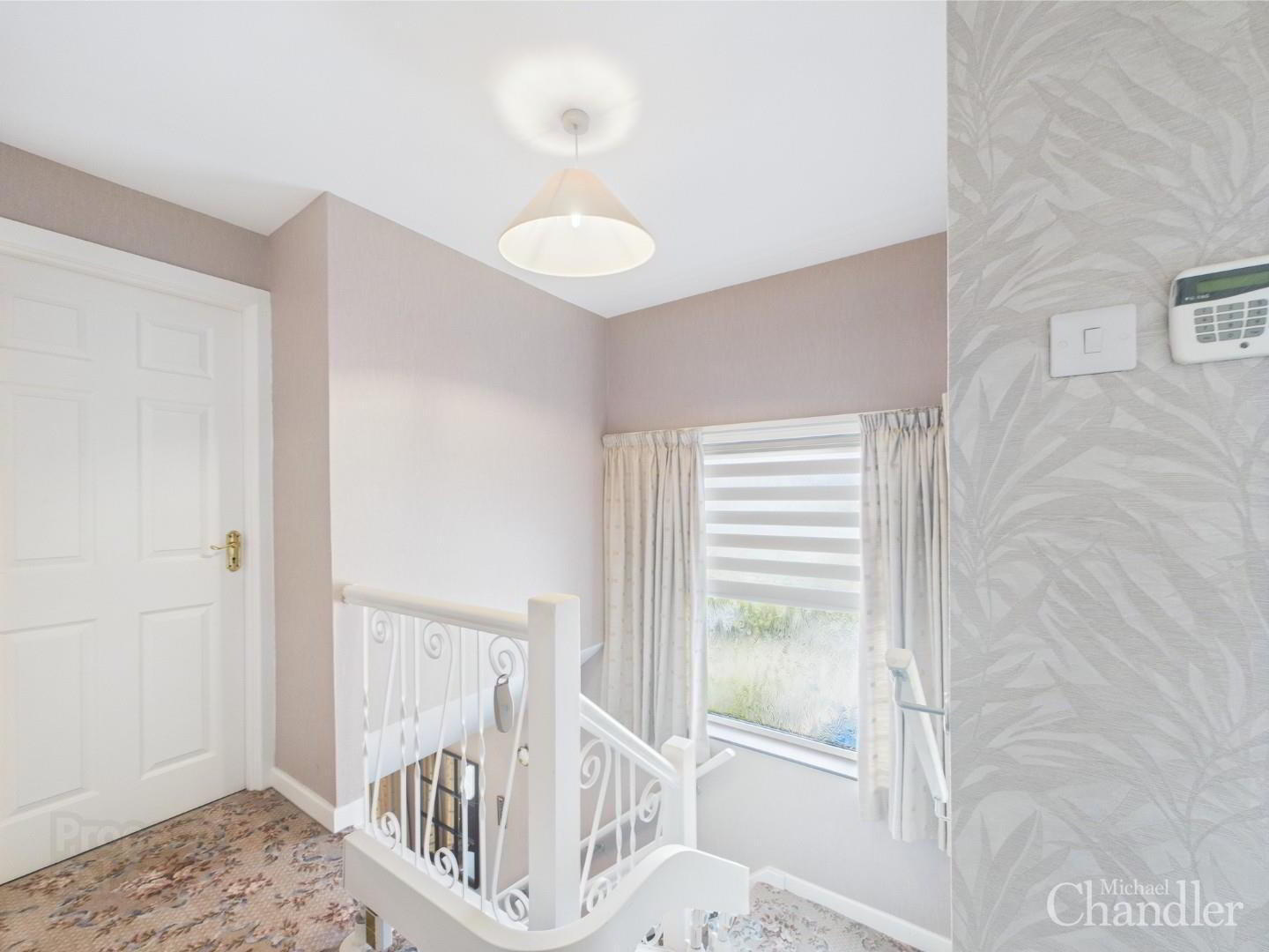 50 Carnbrae Avenue 11 of 20
