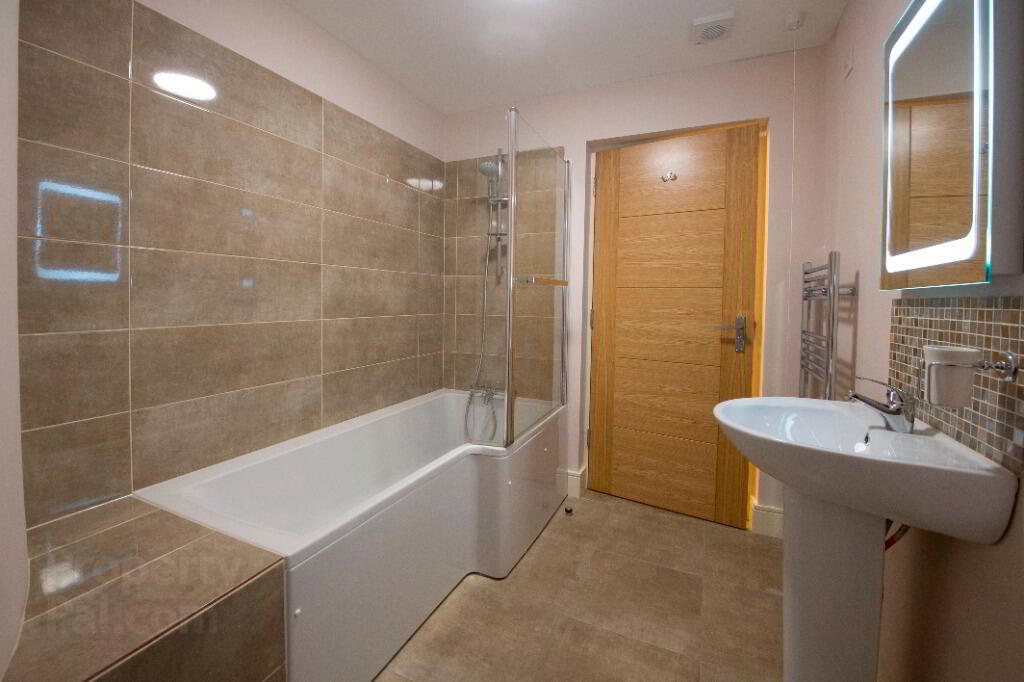 Apt 4 Carolan House, 56 Rossmore Drive 19 of 20